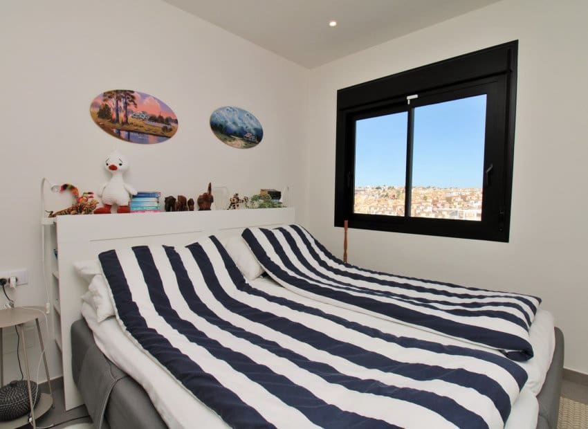 2 camera da letto Attico in vendita in Villamartin con piscina - 299.000 € (Rif: 9613085)
