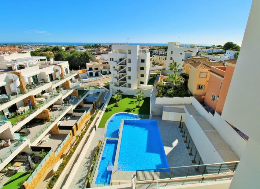 2 camera da letto Attico in vendita in Villamartin con piscina - 299.000 € (Rif: 9613085)