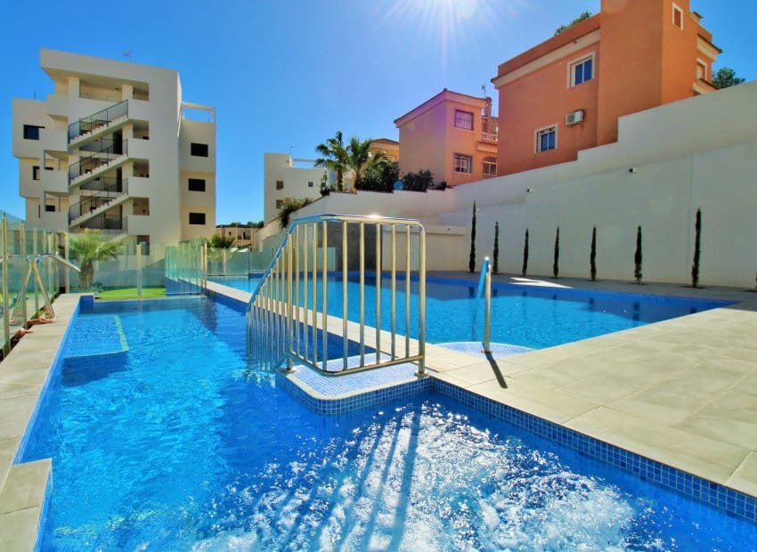 2 camera da letto Attico in vendita in Villamartin con piscina - 299.000 € (Rif: 9613085)