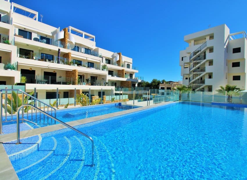 2 camera da letto Attico in vendita in Villamartin con piscina - 299.000 € (Rif: 9613085)