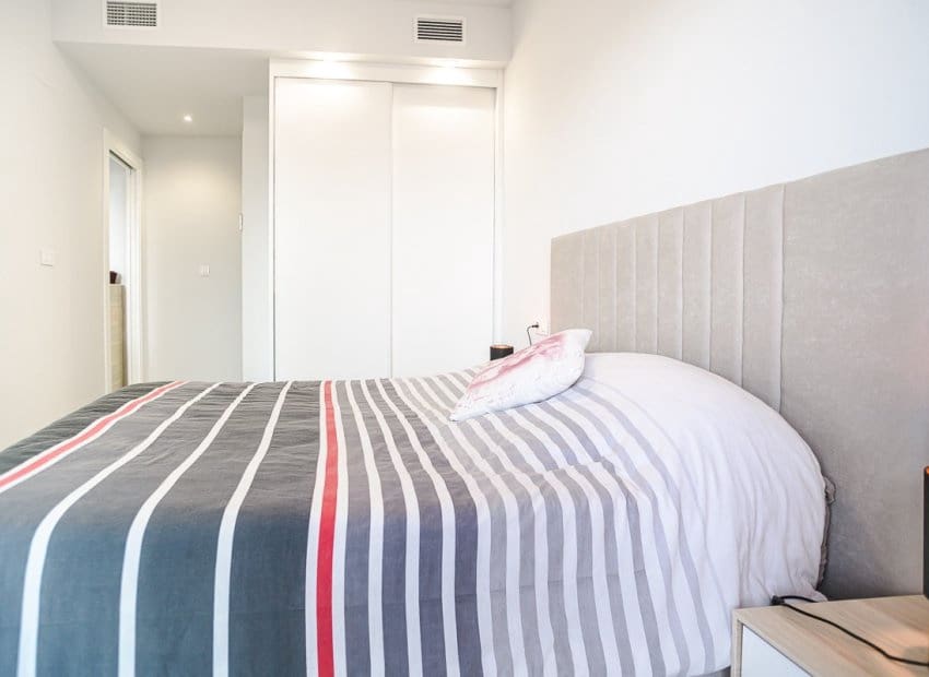 2 slaapkamer Penthouse te koop in Orihuela Costa met zwembad - € 337.500 (Ref: 9617125)