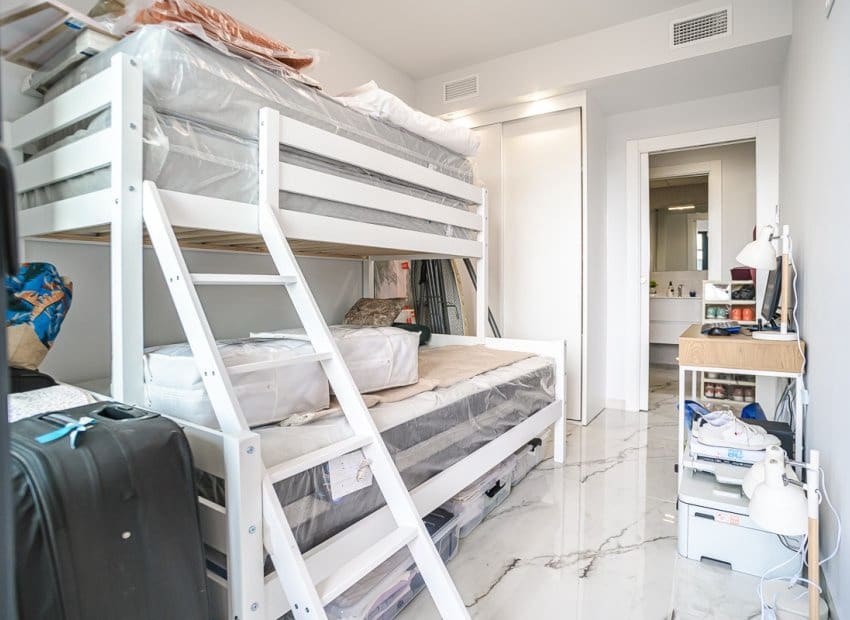 2 slaapkamer Penthouse te koop in Orihuela Costa met zwembad - € 337.500 (Ref: 9617125)