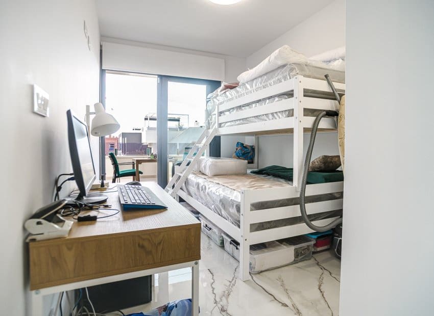 2 slaapkamer Penthouse te koop in Orihuela Costa met zwembad - € 337.500 (Ref: 9617125)