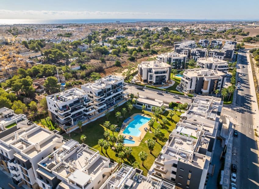 2 slaapkamer Penthouse te koop in Orihuela Costa met zwembad - € 337.500 (Ref: 9617125)