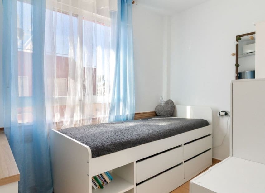 3 soveværelse Byhus til salg i Orihuela Costa med swimmingpool - € 288.000 (Ref: 9617128)