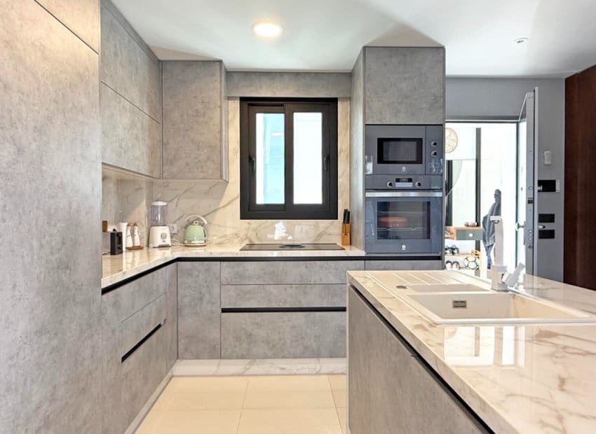 3 bedroom Villa for sale in Orihuela Costa with pool - € 475,000 (Ref: 9617129)