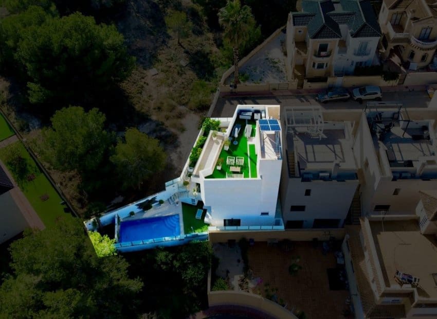 3 bedroom Villa for sale in Orihuela Costa with pool - € 475,000 (Ref: 9617129)