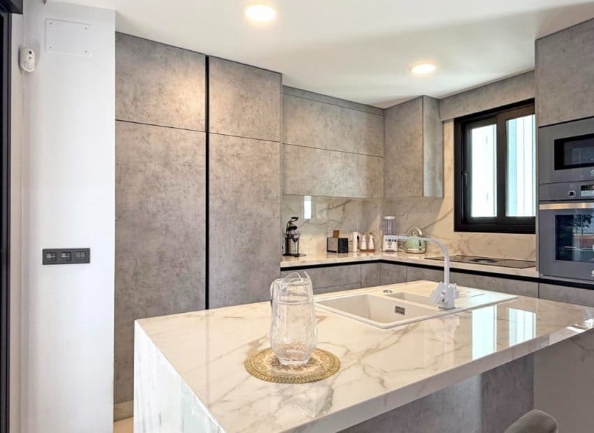 3 bedroom Villa for sale in Orihuela Costa with pool - € 475,000 (Ref: 9617129)