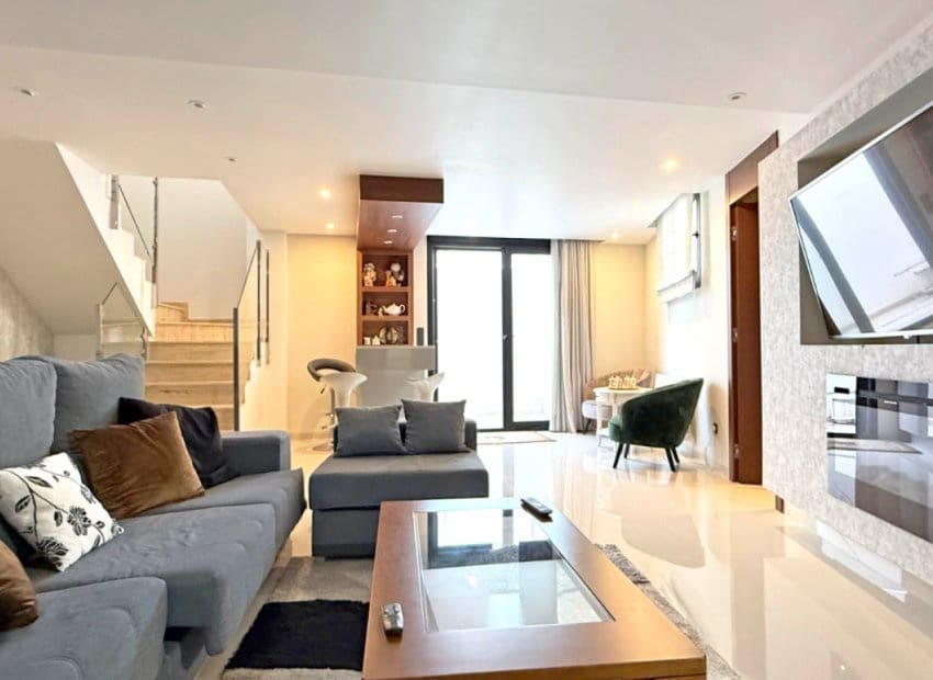 3 bedroom Villa for sale in Orihuela Costa with pool - € 475,000 (Ref: 9617129)