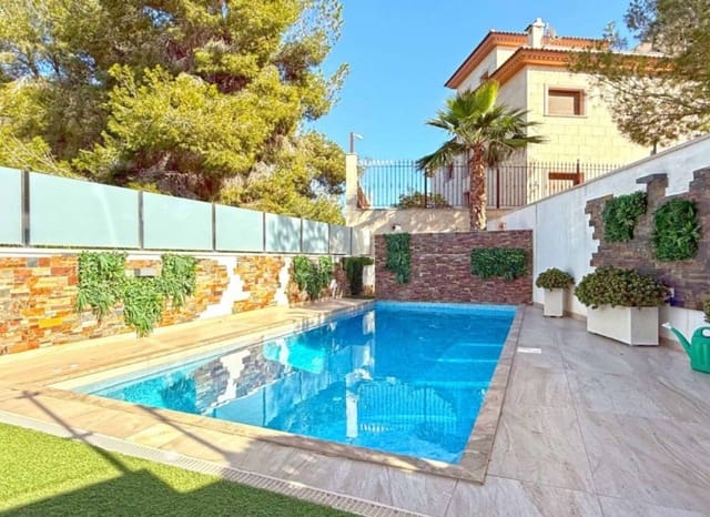 3 bedroom Villa for sale in Las Filipinas with pool - € 475,000 (Ref: 9617129)