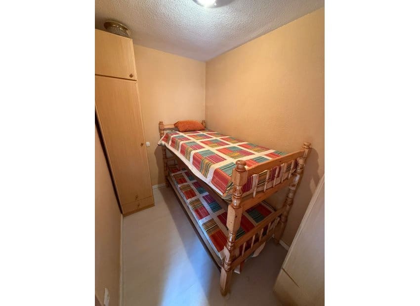 Apartamento de 2 habitaciones en Cabo Cervera en venta - 130.000 € (Ref: 9617131)