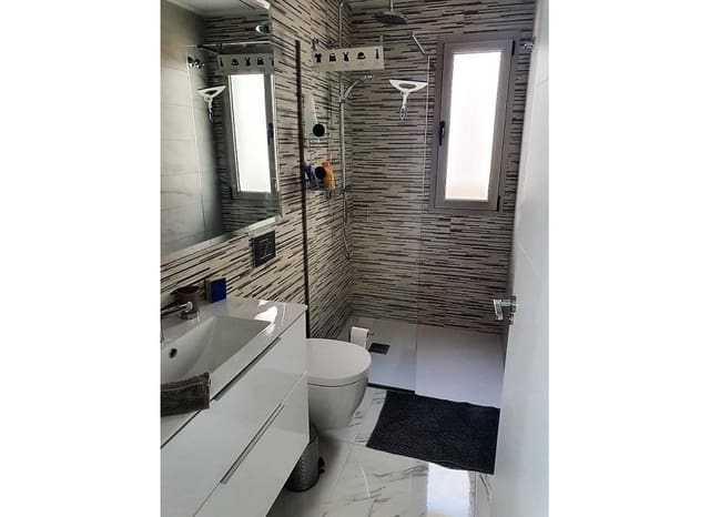 5 makuuhuone Huvila myytävänä paikassa Villamartin, Orihuela mukana uima-altaan - 380 000 € (Ref: 9617132)