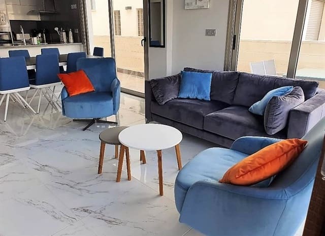 5 makuuhuone Huvila myytävänä paikassa Villamartin, Orihuela mukana uima-altaan - 380 000 € (Ref: 9617132)