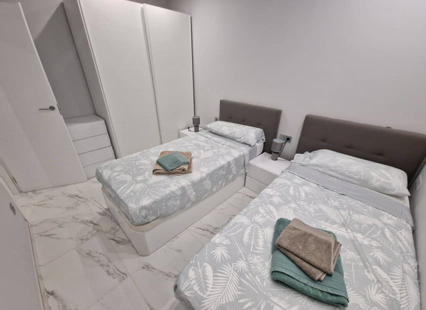 5 makuuhuone Huvila myytävänä paikassa Villamartin mukana uima-altaan - 380 000 € (Ref: 9617132)