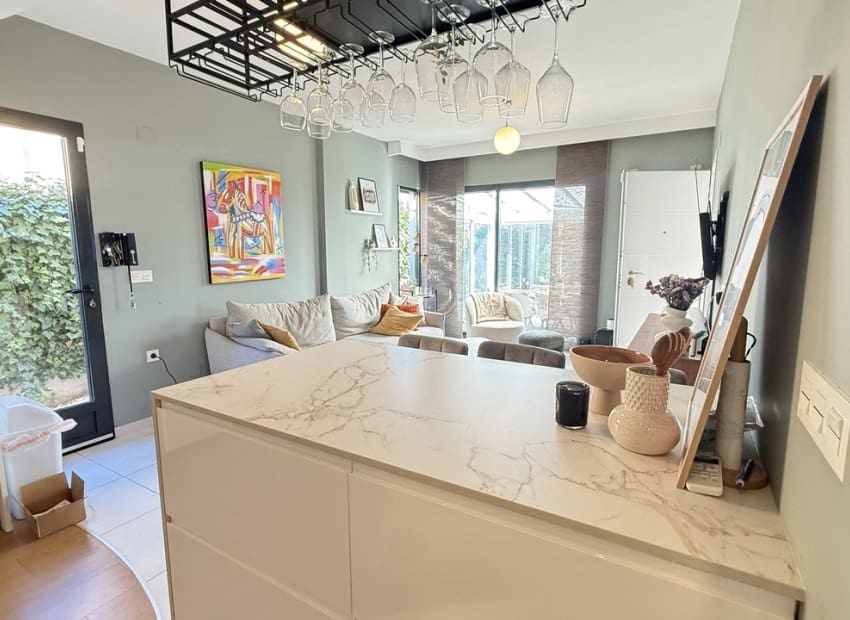 3 sovrum Villa till salu i La Zenia med pool - 499 999 € (Ref: 9617133)