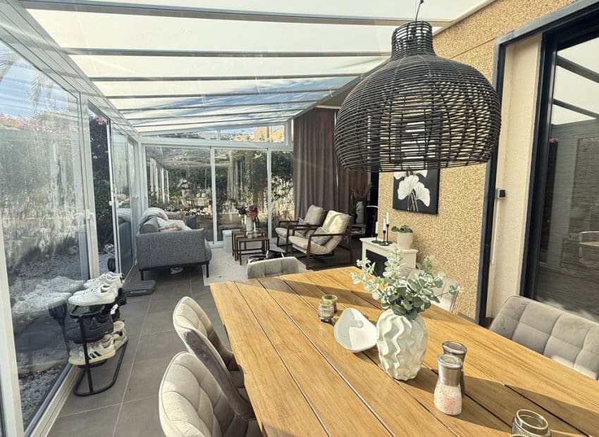 3 sovrum Villa till salu i La Zenia med pool - 499 999 € (Ref: 9617133)