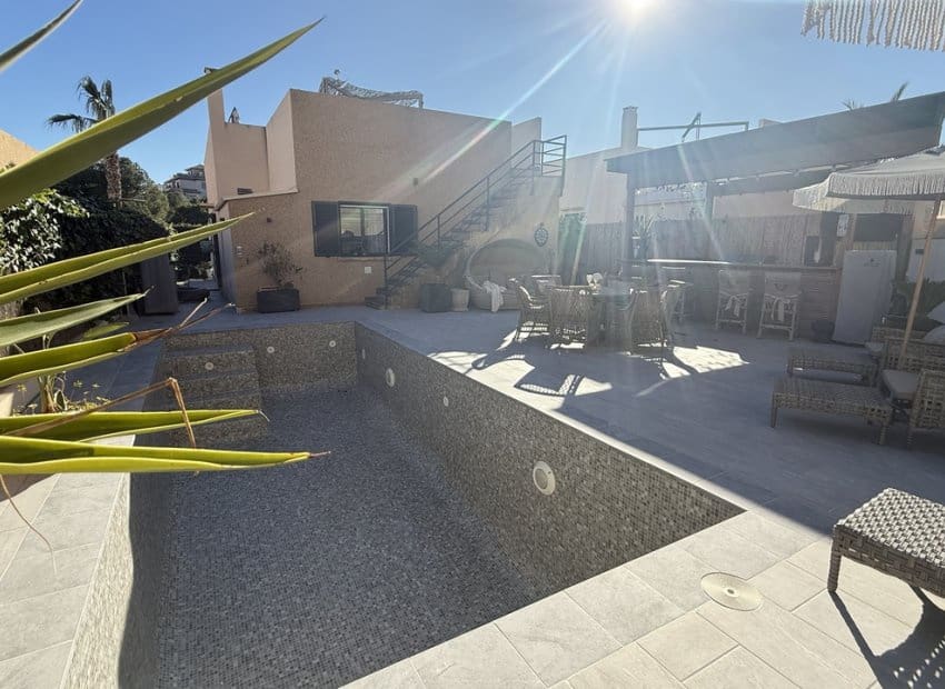 3 sovrum Villa till salu i La Zenia med pool - 499 999 € (Ref: 9617133)