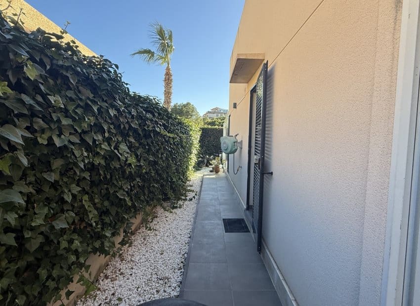 3 sovrum Villa till salu i La Zenia med pool - 499 999 € (Ref: 9617133)