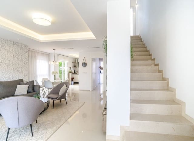 3 bedroom Semi-detached Villa for sale in Ciudad Quesada, Rojales with pool - € 405,000 (Ref: 9617134)