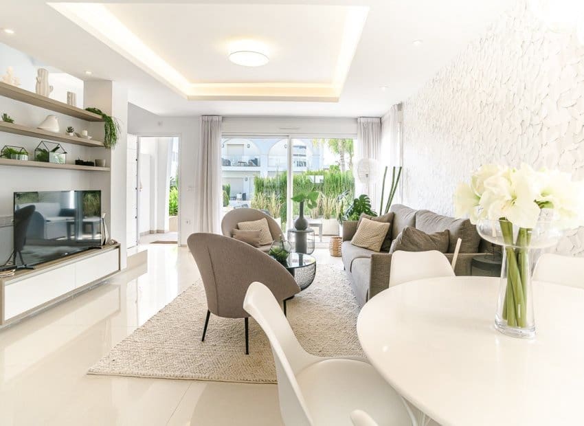 3 bedroom Semi-detached Villa for sale in Ciudad Quesada with pool - € 405,000 (Ref: 9617134)