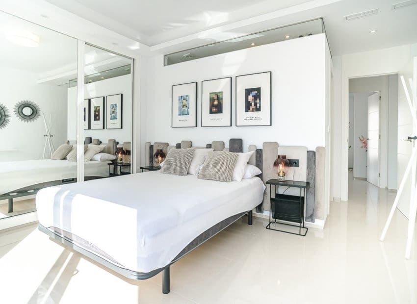 3 bedroom Semi-detached Villa for sale in Ciudad Quesada with pool - € 405,000 (Ref: 9617134)