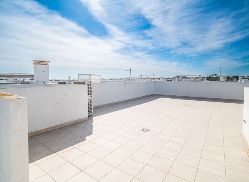 3 bedroom Semi-detached Villa for sale in Ciudad Quesada with pool - € 405,000 (Ref: 9617134)