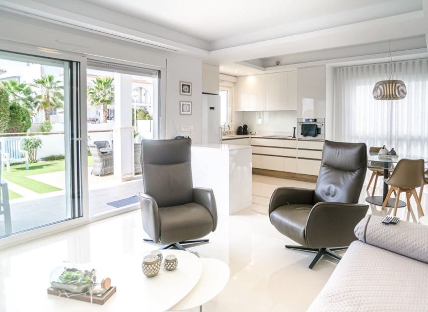 2 soverom Leilighet til salgs i Ciudad Quesada med svømmebasseng - € 319 500 (Ref: 9617135)