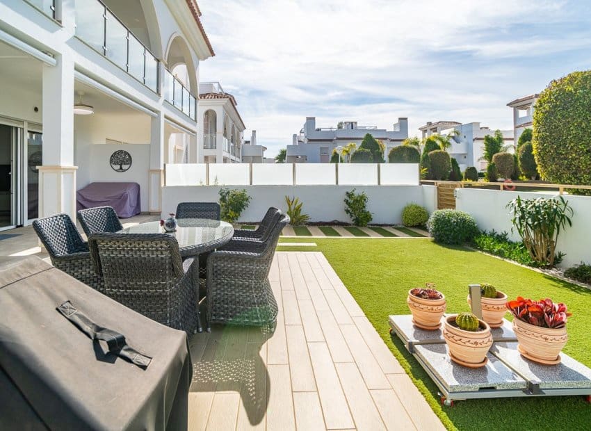 2 soverom Leilighet til salgs i Ciudad Quesada med svømmebasseng - € 319 500 (Ref: 9617135)