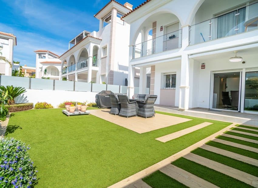 2 soverom Leilighet til salgs i Ciudad Quesada med svømmebasseng - € 319 500 (Ref: 9617135)