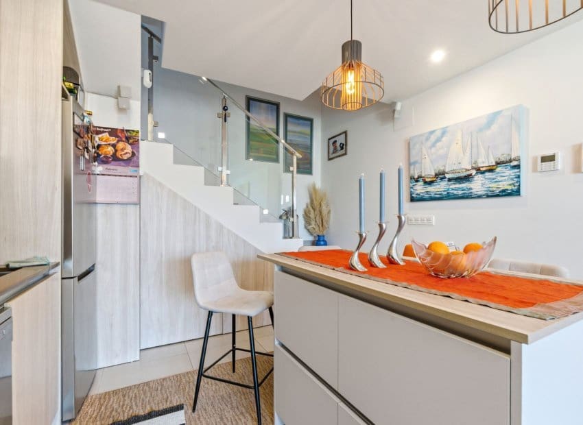 2 soveværelse Villa til salg i Benijofar med swimmingpool - € 349.000 (Ref: 9617137)