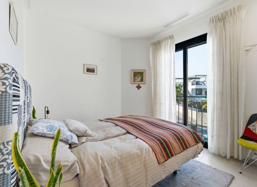 2 soveværelse Villa til salg i Benijofar med swimmingpool - € 349.000 (Ref: 9617137)