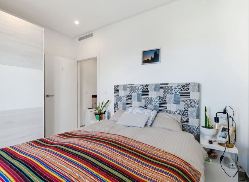 2 soveværelse Villa til salg i Benijofar med swimmingpool - € 349.000 (Ref: 9617137)