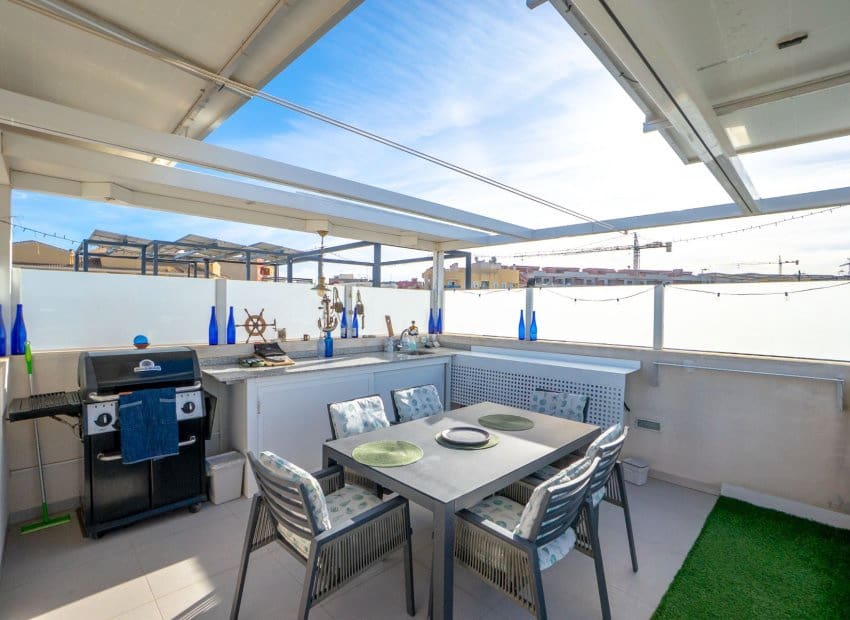 2 soveværelse Villa til salg i Benijofar med swimmingpool - € 349.000 (Ref: 9617137)