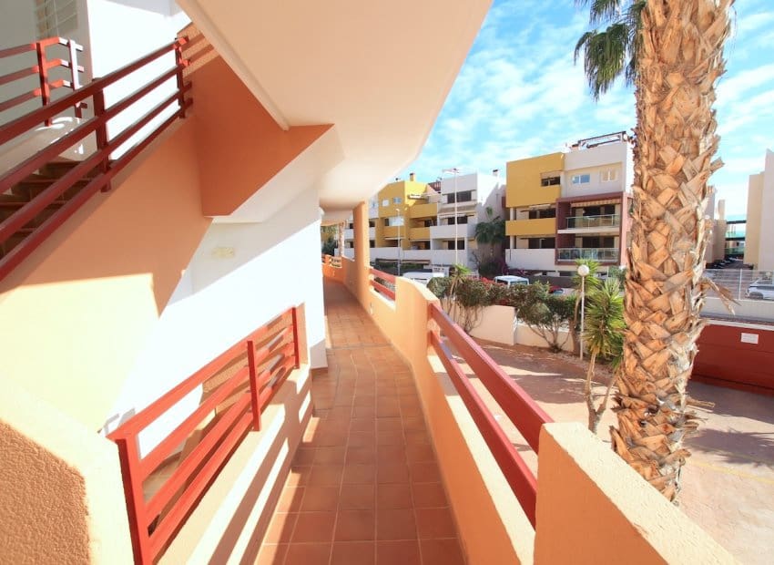 2 bedroom Apartment for sale in Orihuela Costa - € 169,950 (Ref: 9622005)