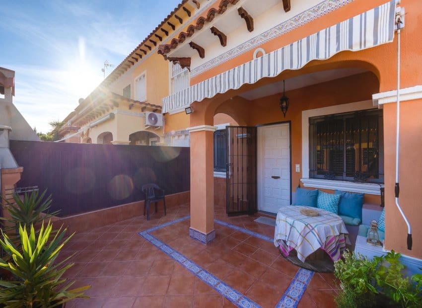 2 soveværelse Rækkehus til salg i La Torreta - € 160.000 (Ref: 9622007)