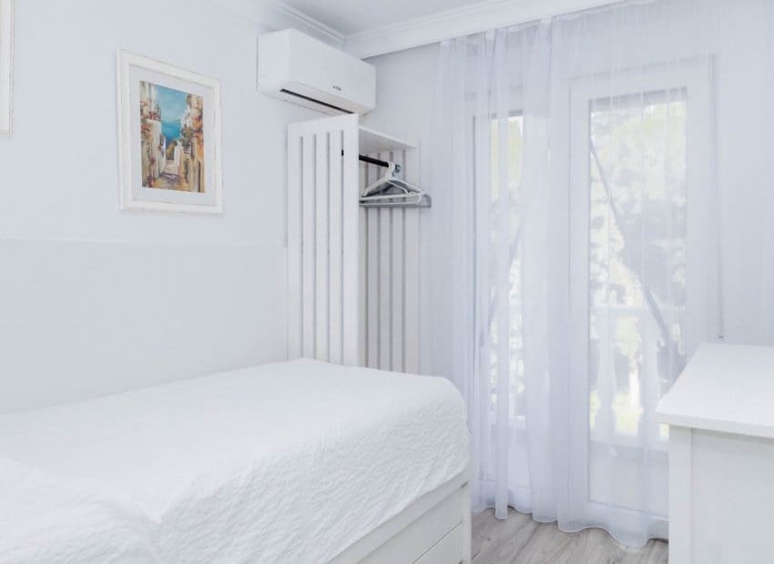 Casa de 3 habitaciones en Orihuela Costa en venta - 318.000 € (Ref: 9622008)