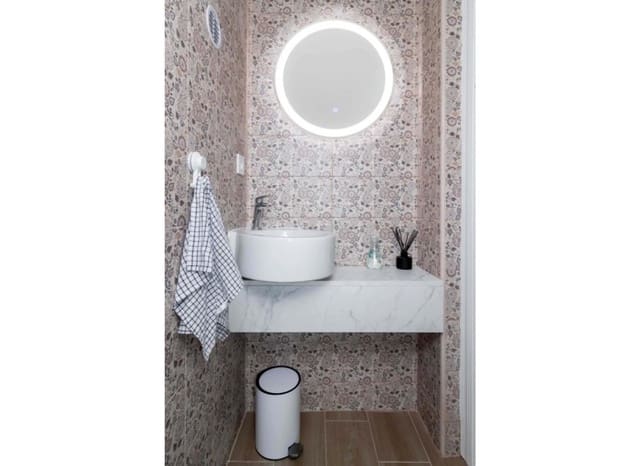 Casa de 3 habitaciones en La Zenia, Orihuela en venta - 318.000 € (Ref: 9622008)