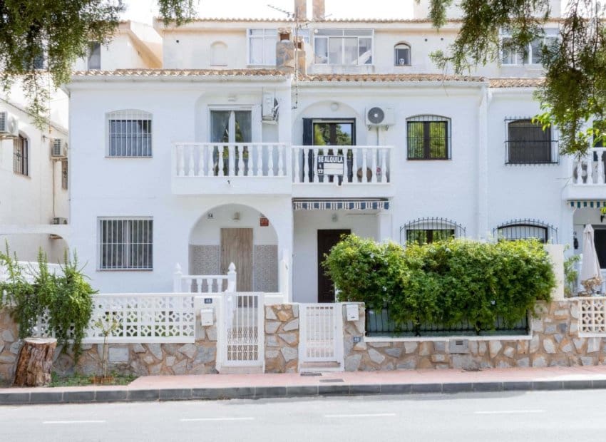 3 bedroom Townhouse for sale in Orihuela Costa - € 309,000 (Ref: 9622009)