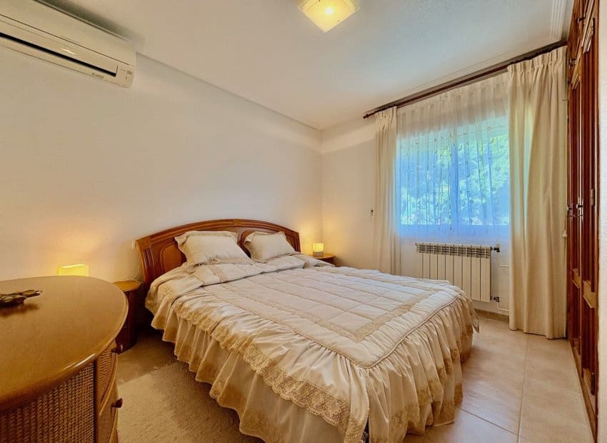 2 soverom Rekkehus til salgs i Filipinas med svømmebasseng - € 245 000 (Ref: 9623235)