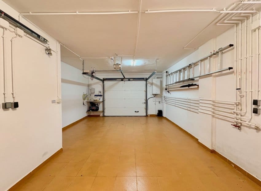 2 soverom Rekkehus til salgs i Filipinas med svømmebasseng - € 245 000 (Ref: 9623235)