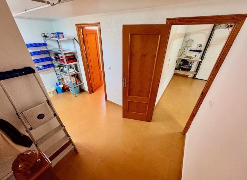 2 soverom Rekkehus til salgs i Filipinas med svømmebasseng - € 245 000 (Ref: 9623235)