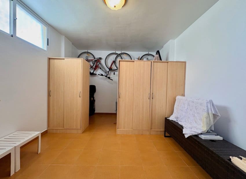 2 soverom Rekkehus til salgs i Filipinas med svømmebasseng - € 245 000 (Ref: 9623235)