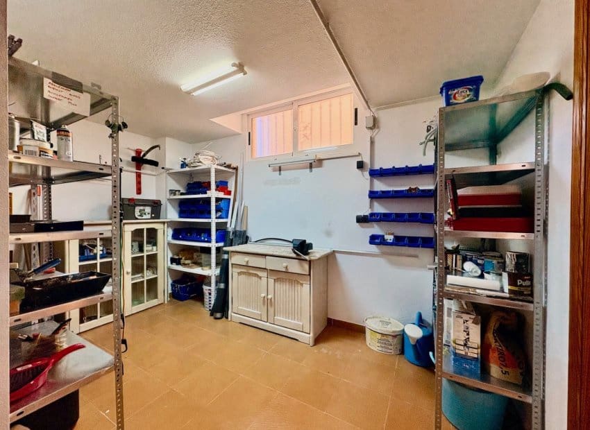 2 soverom Rekkehus til salgs i Filipinas med svømmebasseng - € 245 000 (Ref: 9623235)