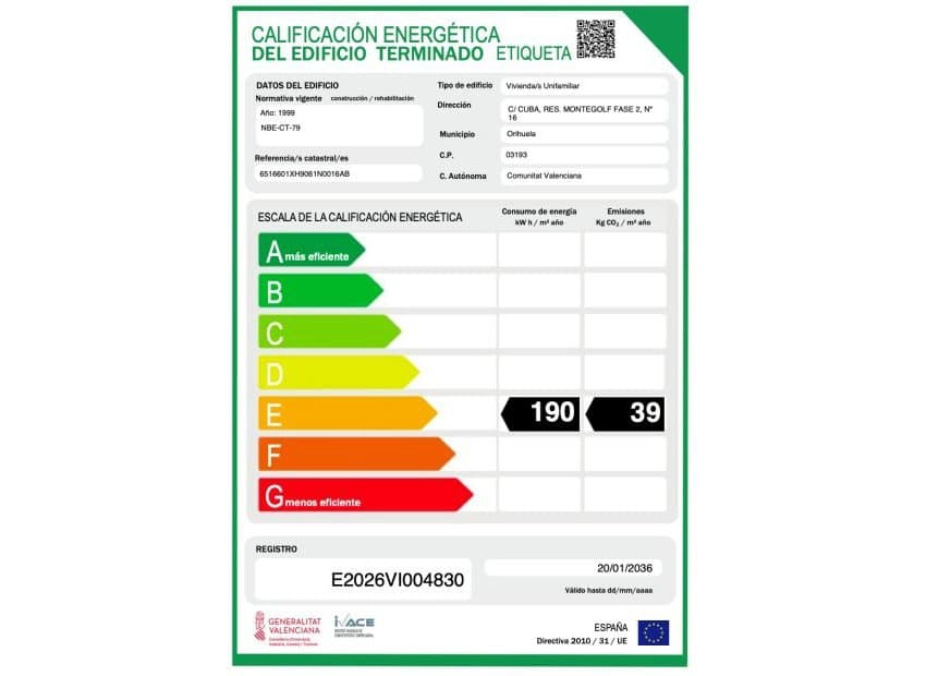 2 soverom Rekkehus til salgs i Filipinas med svømmebasseng - € 245 000 (Ref: 9623235)