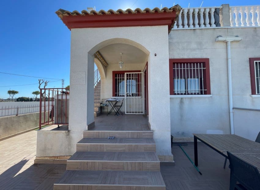 2 quarto Moradia para venda em Daya Vieja com piscina - 148 000 € (Ref: 9626124)