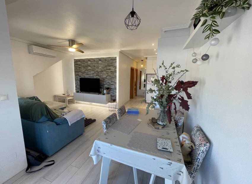 2 quarto Moradia para venda em Daya Vieja com piscina - 148 000 € (Ref: 9626124)