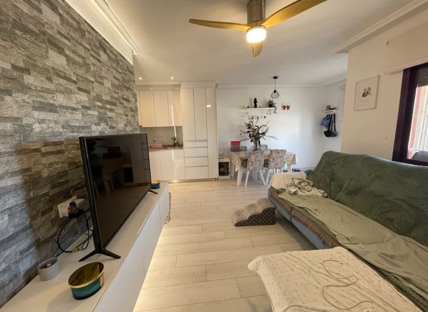 2 quarto Moradia para venda em Daya Vieja com piscina - 148 000 € (Ref: 9626124)