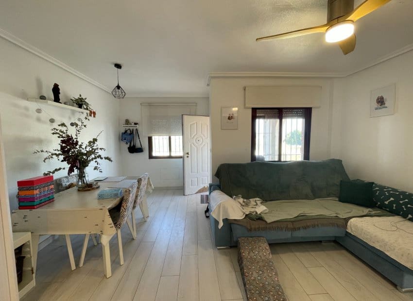 2 quarto Moradia para venda em Daya Vieja com piscina - 148 000 € (Ref: 9626124)