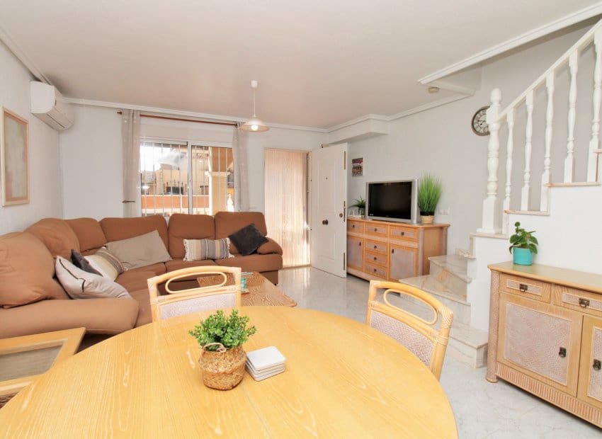3 camera da letto Casa in vendita in Playa Flamenca con piscina - 234.900 € (Rif: 9626126)