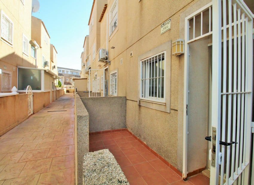 3 camera da letto Casa in vendita in Playa Flamenca con piscina - 234.900 € (Rif: 9626126)